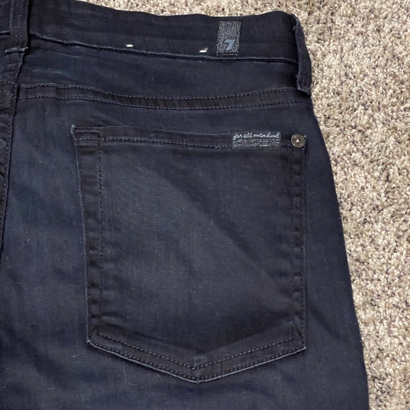 7 For All Mankind Dark-Washed Mid-Rise Cropped Skinny Jeans - Picture 5 of 5